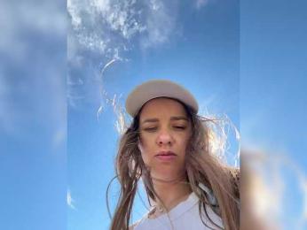 -Sexy_Hot_Angel- — Bongacams recorded stream screenshot (26 May 2025)