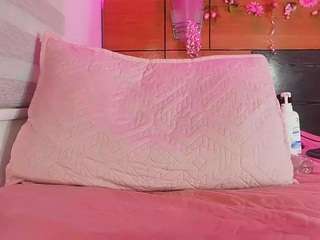 mssburbuja — Camsoda recorded stream image, 27.05.2025 03:00