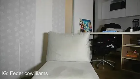 Derek_w — Stripchat recorded stream screenshot (28 May 2025)