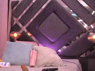 violeta-sanz — Camsoda recorded stream image, 28.05.2025 03:00