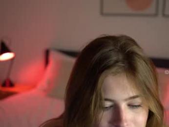 chloewildd — Chaturbate recorded stream image, 28.05.2025 17:40