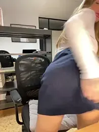 EmaSalis — Stripchat recorded stream image, 09.02.2025 09:10