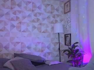 elissecinnamon — Camsoda recorded stream screenshot (30 May 2025)