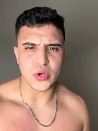Sexandfire — Stripchat recorded stream image, 31.05.2025 22:20