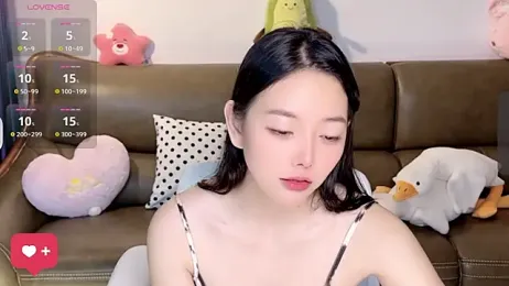 ziyu111 — Stripchat recorded stream image, 01.06.2025 15:00