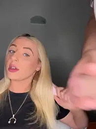Strongqueen — Stripchat recorded stream image, 01.06.2025 20:40