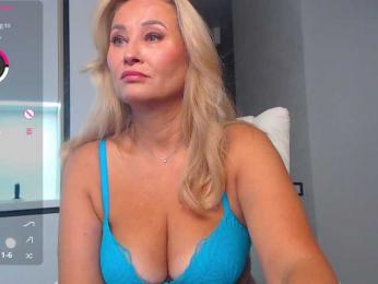 hold-me-tight — Bongacams recorded stream image, 01.06.2025 21:10