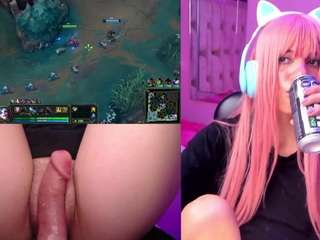 lilapop4 — Camsoda recorded stream image, 01.06.2025 13:40