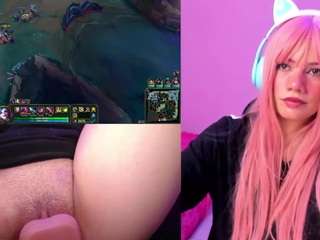 lilapop4 — Camsoda recorded stream image, 01.06.2025 13:40