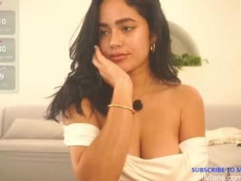 n_o_v_a — Chaturbate recorded stream screenshot (02 Jun 2025)