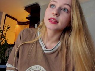 Mia Meowy — Flirt4free recorded stream image, 02.06.2025 14:50