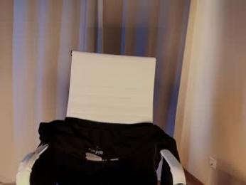 hollyextra — Chaturbate recorded stream image, 03.06.2025 12:00