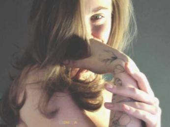 Adamova_Eva — Bongacams recorded stream screenshot (09 Feb 2025)