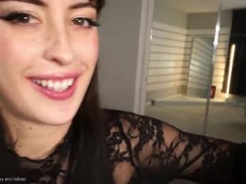 rosiebones — Chaturbate recorded stream image, 04.06.2025 20:20