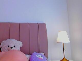 Bella Fontana — Flirt4free recorded stream image, 05.06.2025 18:30