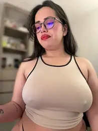 andra_rose — Stripchat recorded stream image, 06.06.2025 23:10