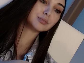 hollyextra — Chaturbate recorded stream image, 07.06.2025 14:20
