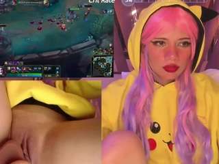 lilapop4 — Camsoda recorded stream image, 08.06.2025 13:50