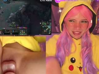 lilapop4 — Camsoda recorded stream image, 08.06.2025 13:50