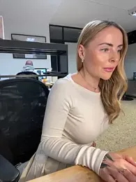 EmaSalis — Stripchat recorded stream image, 10.02.2025 10:50