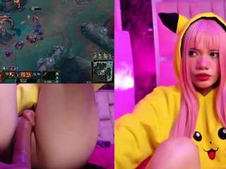 lilapop4 — Camsoda recorded stream image, 12.06.2025 13:20