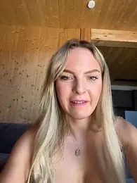 ChiaraVixen — Stripchat recorded stream image, 14.06.2025 06:10