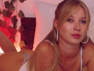 Emma Wilde — Flirt4free recorded stream image, 14.06.2025 14:30
