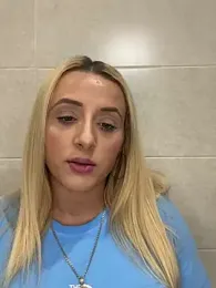 Strongqueen — Stripchat recorded stream image, 15.06.2025 17:40