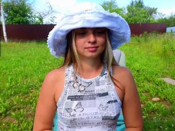 misss-vikki — Bongacams recorded stream image, 16.06.2025 05:50
