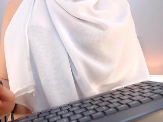 Aliah Manzur — Flirt4free recorded stream image, 17.06.2025 11:30