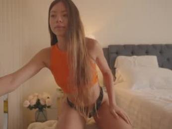 emma_lu1 — Chaturbate recorded stream image, 17.06.2025 15:30