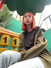 PurpleLinn — Stripchat recorded stream image, 17.06.2025 19:40