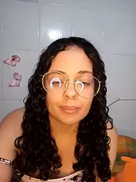 NinaSweet2 — Stripchat recorded stream image, 19.06.2025 04:00