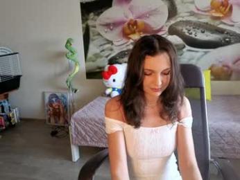 jennycutey — Chaturbate recorded stream image, 19.06.2025 03:40