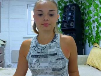 misss-vikki — Bongacams recorded stream image, 20.06.2025 06:00