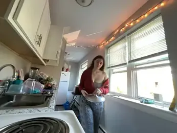 Snowbunnycake_131 — Stripchat recorded stream image, 20.06.2025 10:00