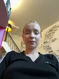 Baby_Tiny — Stripchat recorded stream image, 20.06.2025 15:00