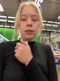 Cum_girlss — Stripchat recorded stream image, 21.06.2025 05:10