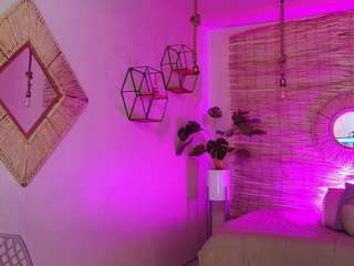 lady-brownn — Camsoda recorded stream image, 21.06.2025 11:10