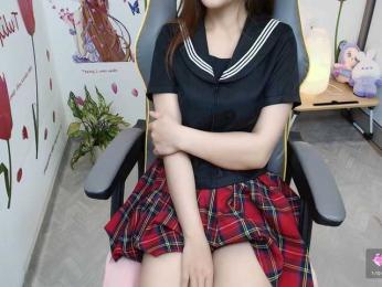 Angela19 — Bongacams recorded stream image, 21.06.2025 15:50