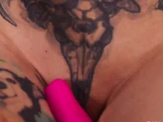 yourfeetmodel — Camsoda recorded stream image, 22.06.2025 04:20