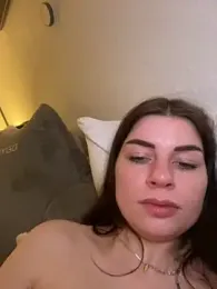 EllyNora — Stripchat recorded stream image, 22.06.2025 20:40