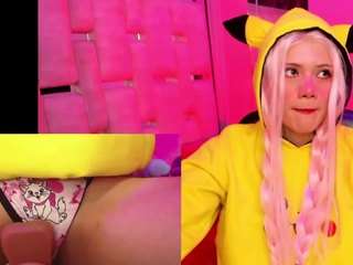 lilapop4 — Camsoda recorded stream image, 23.06.2025 13:40