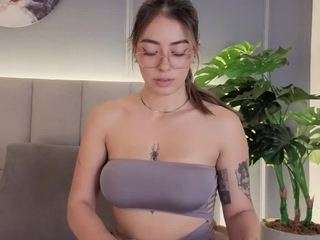 nina-rose — Camsoda recorded stream image, 23.06.2025 15:30