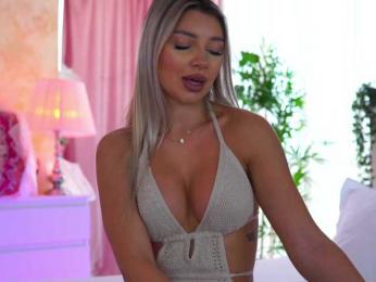 ArtTeasee — Bongacams recorded stream image, 24.06.2025 08:50