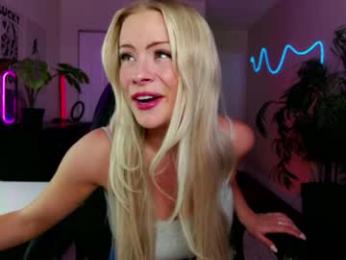 oliviaowens — Chaturbate recorded stream image, 24.06.2025 23:40