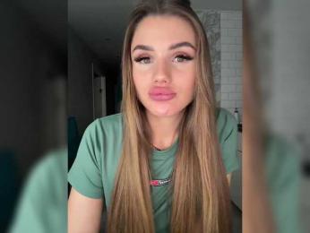 SweetyMia — Bongacams recorded stream screenshot (11 Feb 2025)