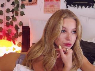 Emma Wilde — Flirt4free recorded stream image, 25.06.2025 05:10