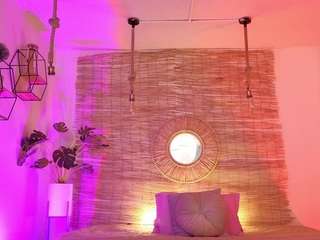 lady-brownn — Camsoda recorded stream image, 25.06.2025 11:50