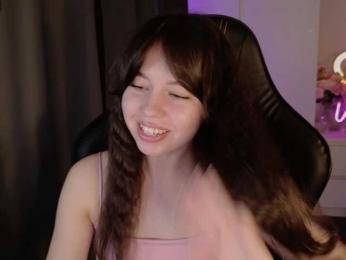 Businka13 — Bongacams recorded stream image, 25.06.2025 18:20